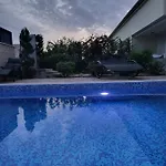 Nemo Villa *